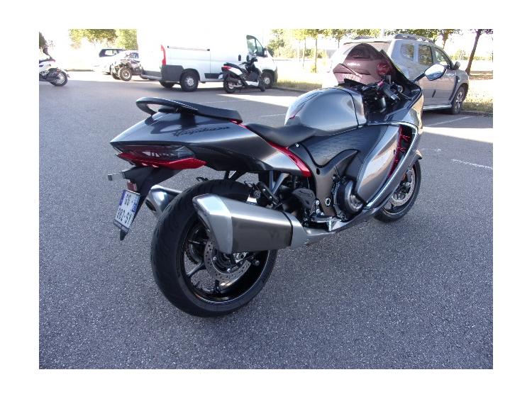 SUZUKI GSX-R 1340 HAYABUSA