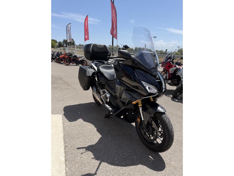HONDA FORZA 750