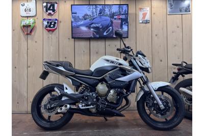 YAMAHA XJ6-N