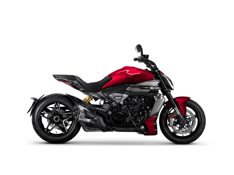 DUCATI X-DIAVEL V4 