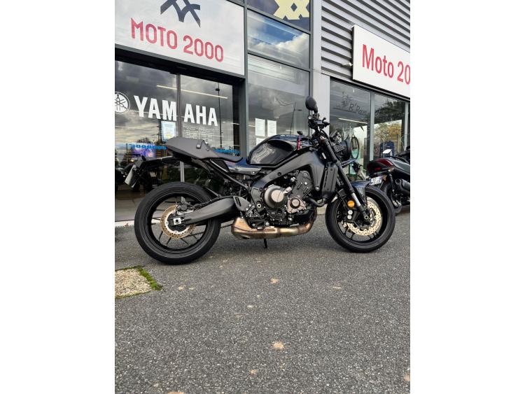 YAMAHA XSR 900