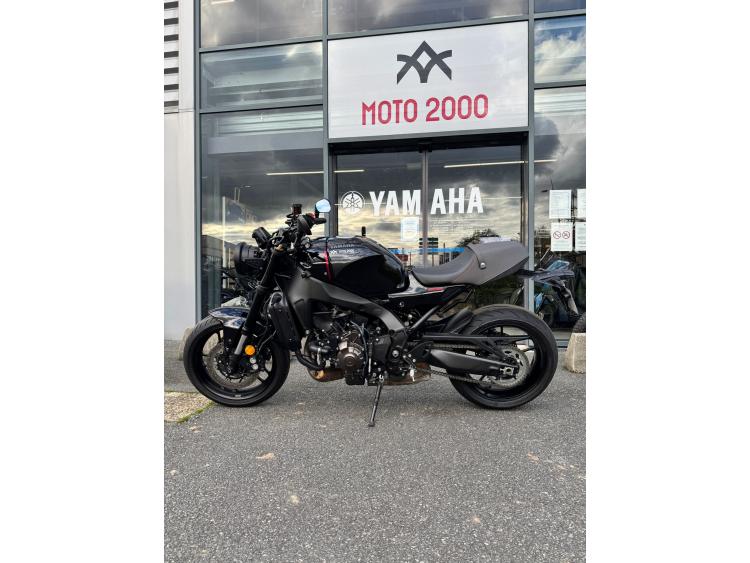 YAMAHA XSR 900