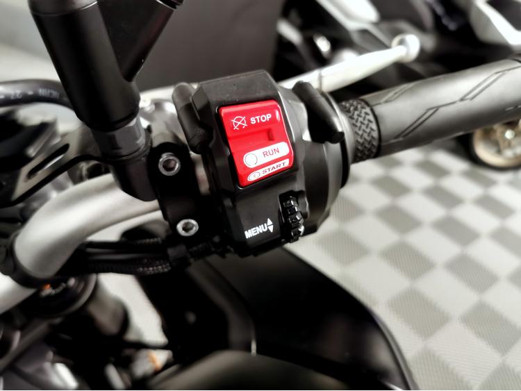 YAMAHA MT-10 MT10