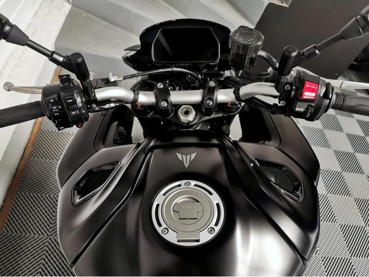 YAMAHA MT-10 MT10
