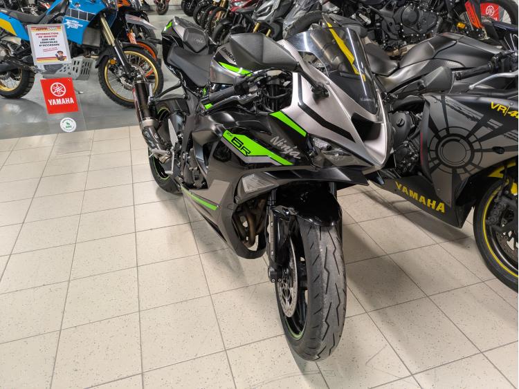 KAWASAKI ZX-6R 636