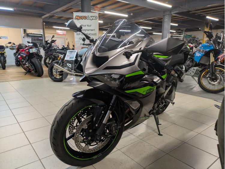KAWASAKI ZX-6R 636