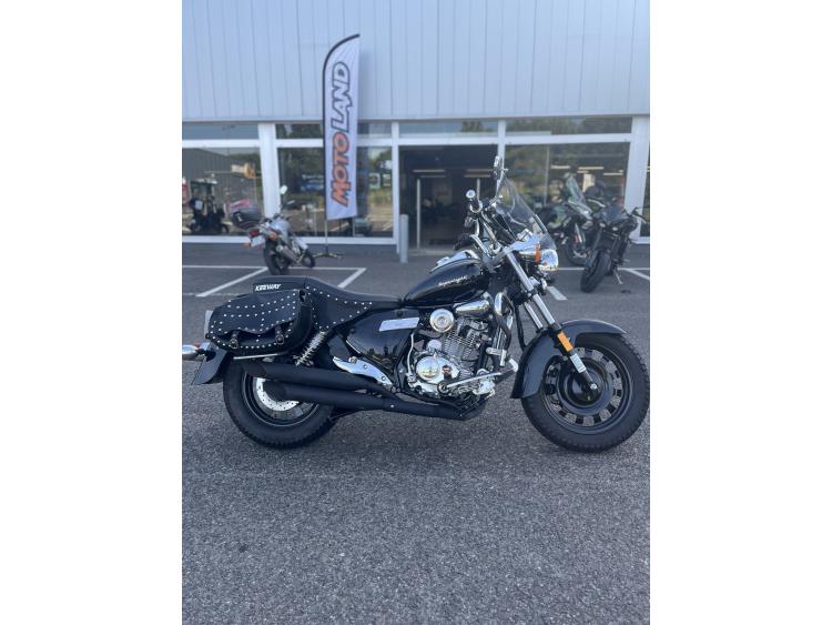 KEEWAY SUPERLIGHT 125 