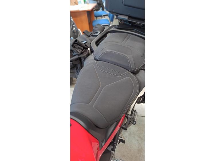 YAMAHA TRACER 9