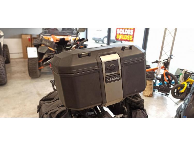 YAMAHA TRACER 9