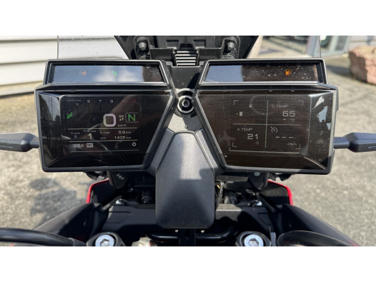 YAMAHA TRACER 9