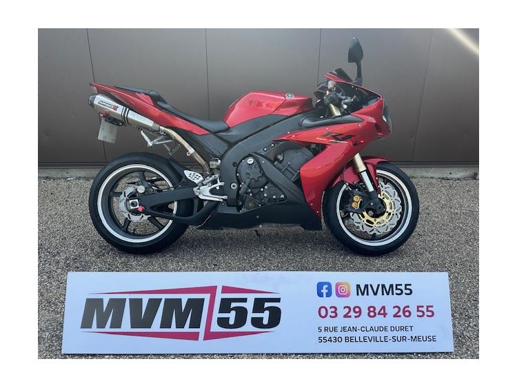 YAMAHA YZF 1000 R1