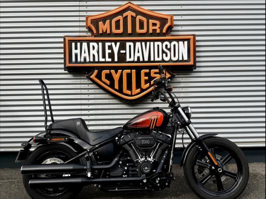 HARLEY-DAVIDSON SOFTAIL STREET BOB 1868