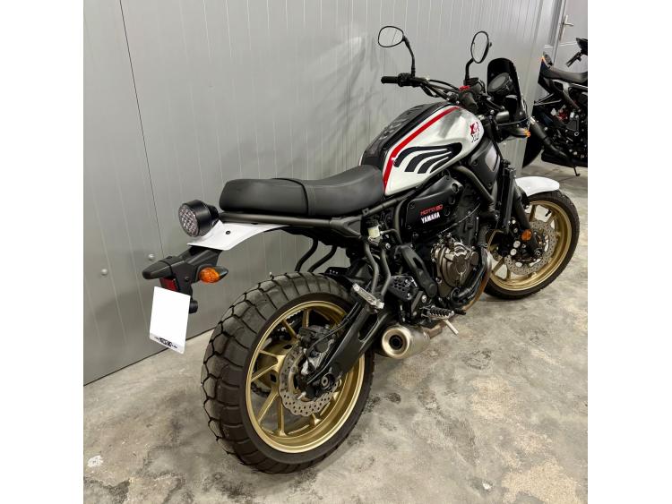 YAMAHA XSR 700 XTRIBUTE