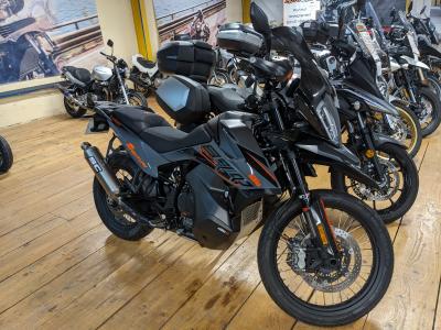 KTM 890 ADVENTURE