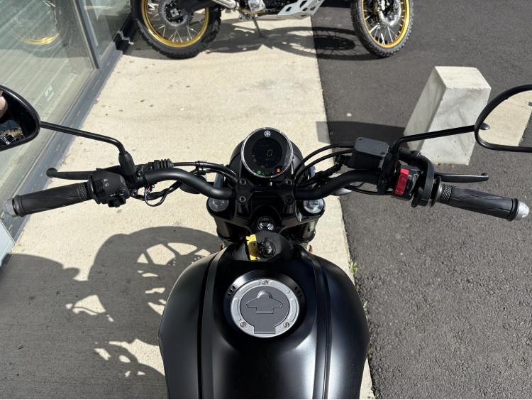 YAMAHA XSR 125