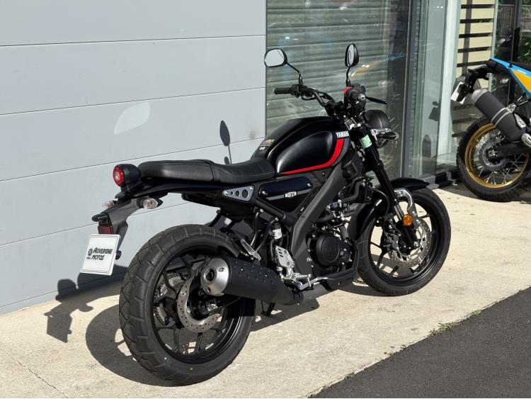 YAMAHA XSR 125