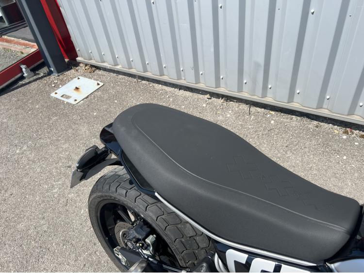 DUCATI SCRAMBLER 800 (A PARTIR DE 124€/MOIS)