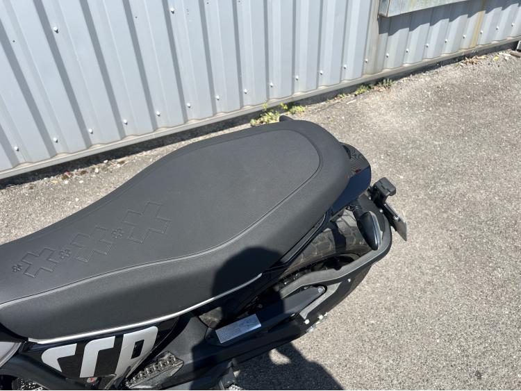DUCATI SCRAMBLER 800 (A PARTIR DE 124€/MOIS)