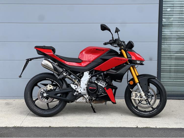 FANTIC 125 STREET STEALTH