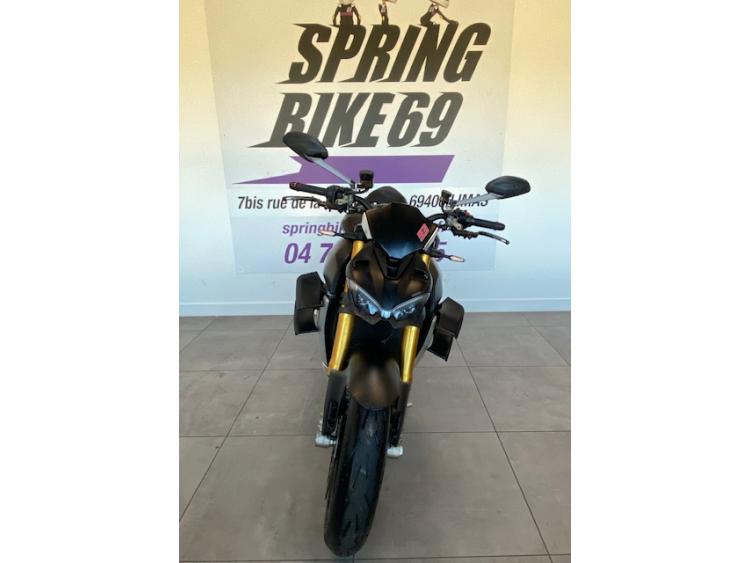 DUCATI STREETFIGHTER V4