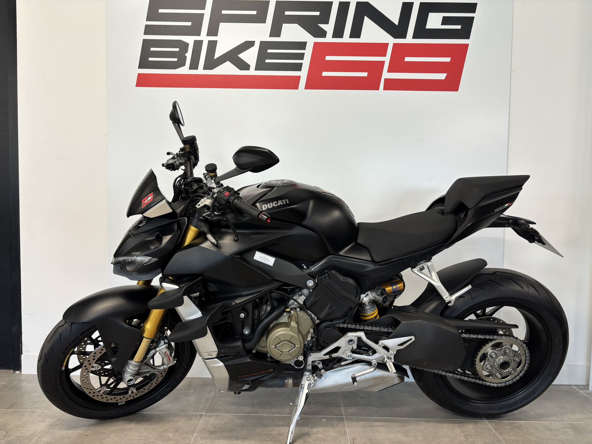 DUCATI STREETFIGHTER