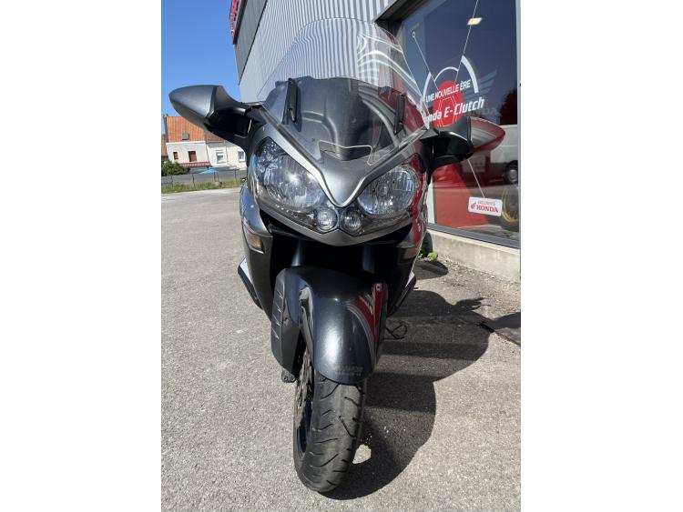 KAWASAKI GTR 1400