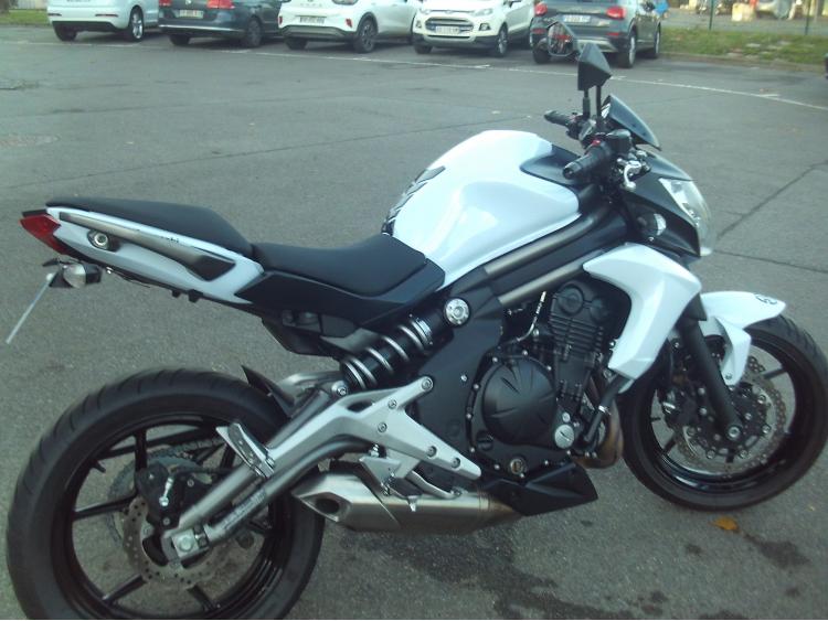 KAWASAKI ER-6 (47.5CV)