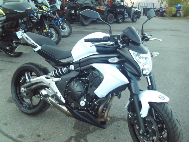 KAWASAKI ER-6 (47.5CV)