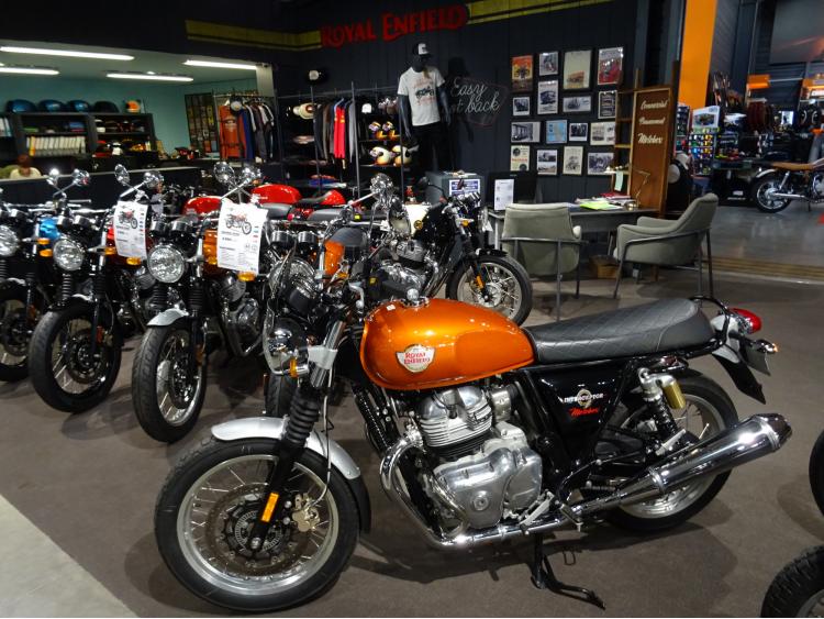 ROYAL ENFIELD INTERCEPTOR
