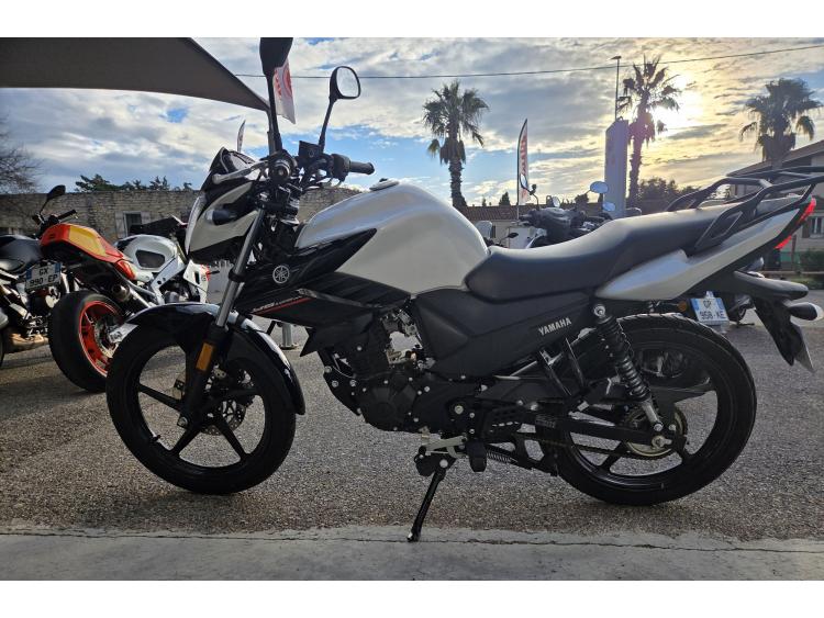 YAMAHA YBR 125