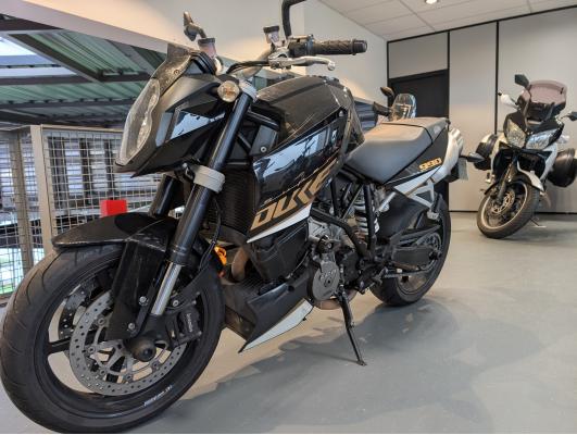 KTM 990 SUPER DUKE