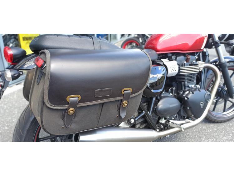 TRIUMPH STREET TWIN  900