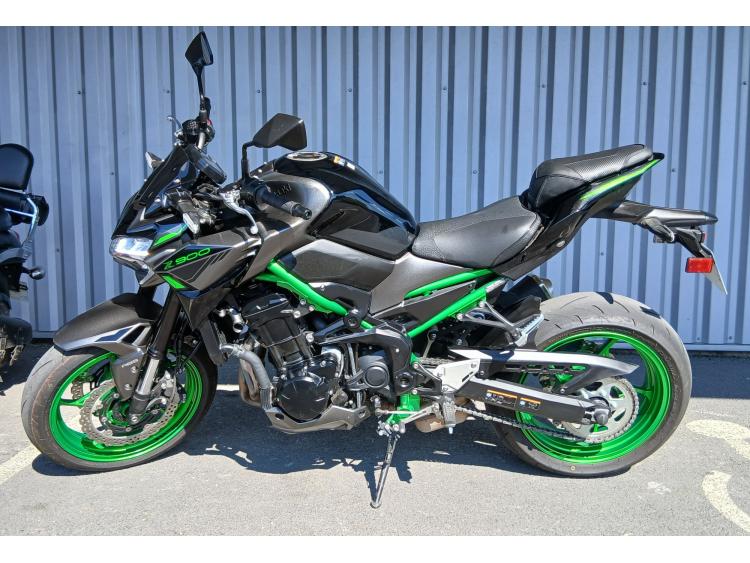 KAWASAKI Z 900