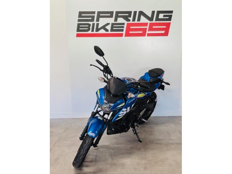 SUZUKI gsx-s 125