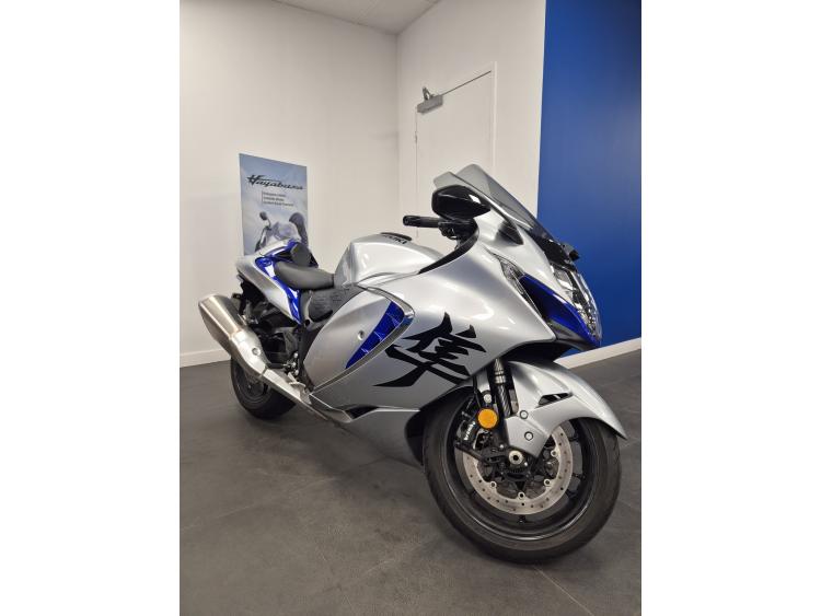 SUZUKI GSX-R 1300 HAYABUSA