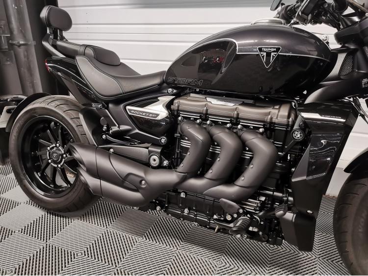 TRIUMPH Rocket 3 GT Storm - 1ere Main