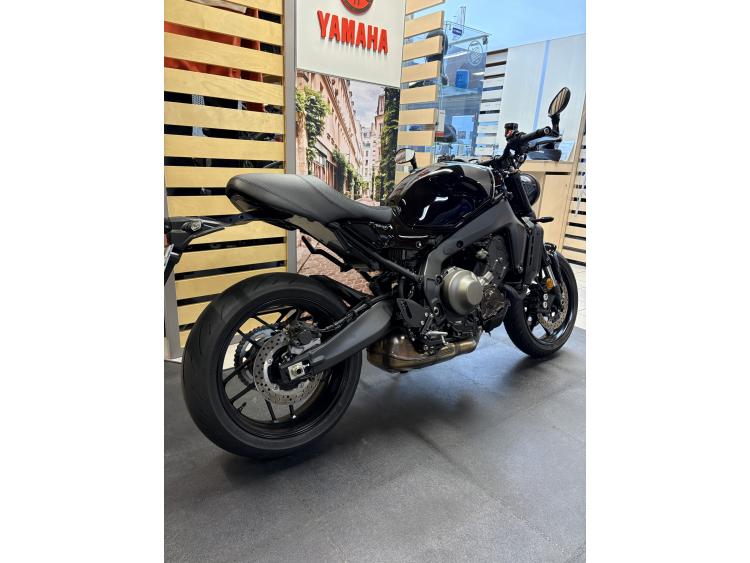 YAMAHA XSR 900