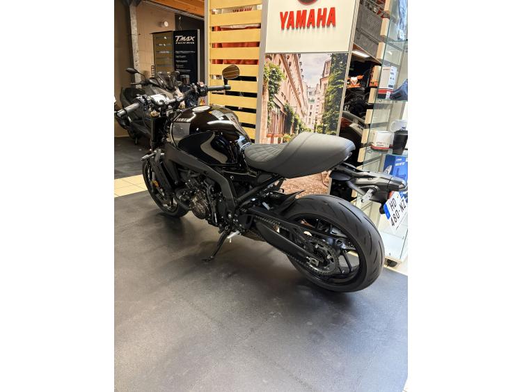 YAMAHA XSR 900