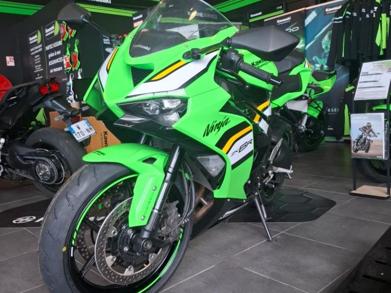 KAWASAKI ZX-6R 636