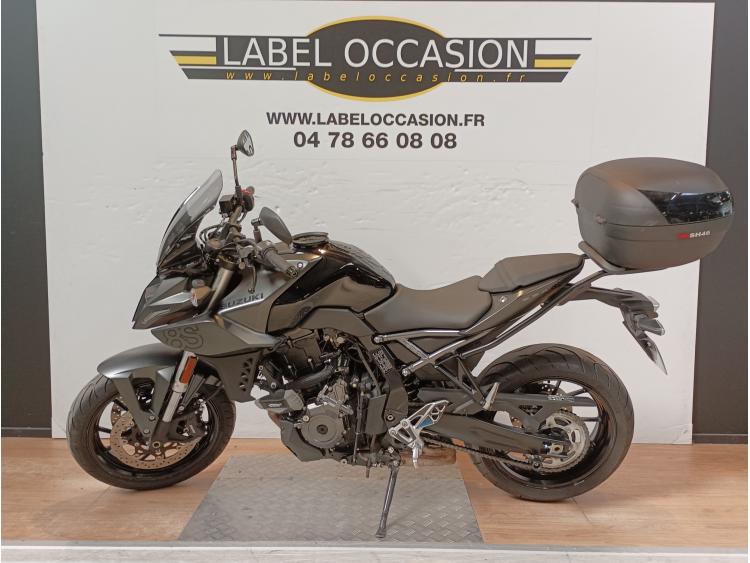 SUZUKI GSX-8S