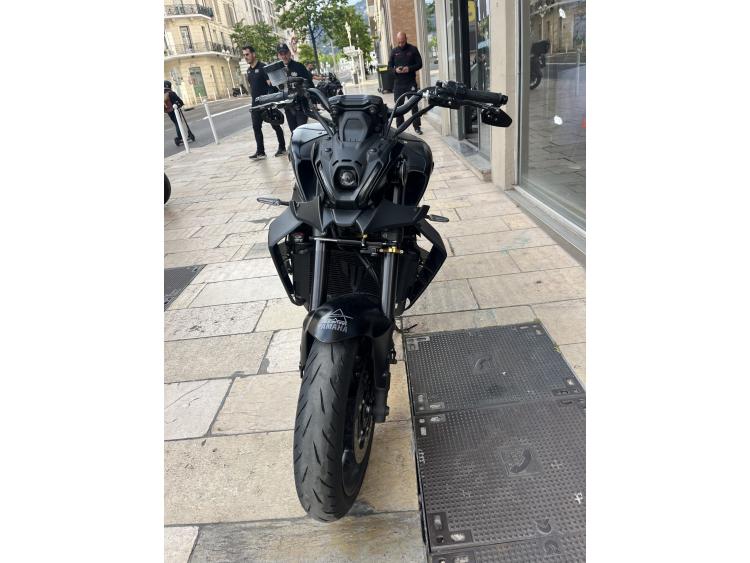 YAMAHA MT-09 2023 GARANTIE 1 AN 