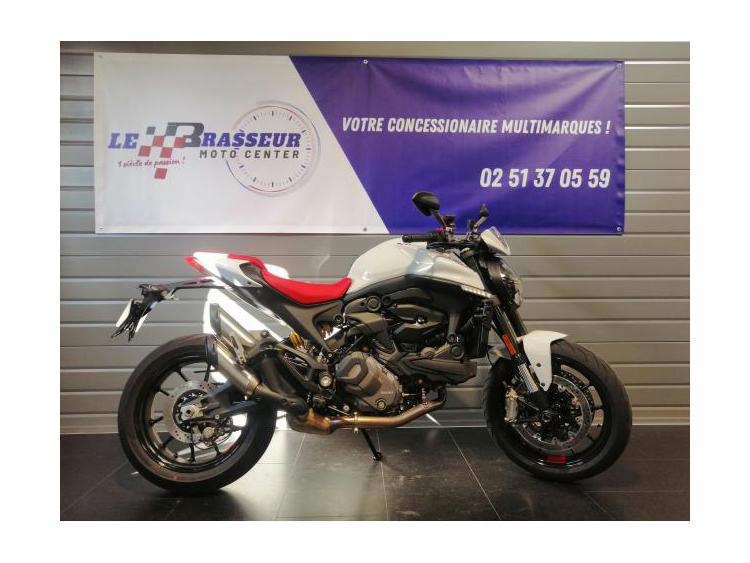 DUCATI MONSTER 937 +