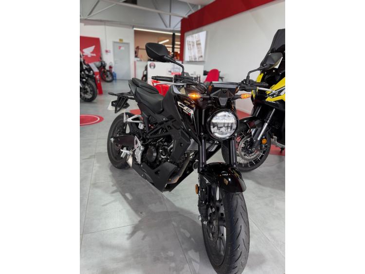 HONDA CB 125R