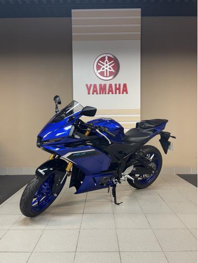 YAMAHA YZF-R3
