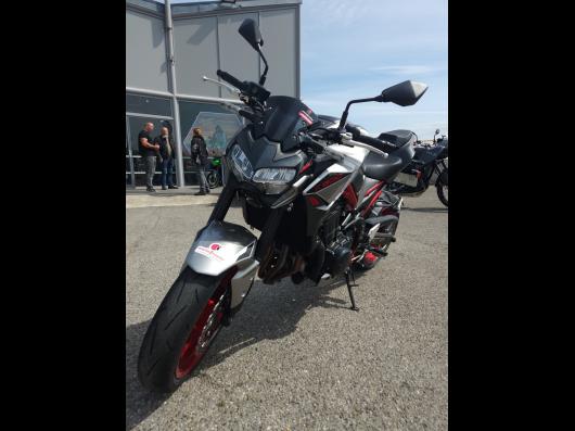 KAWASAKI Z 900