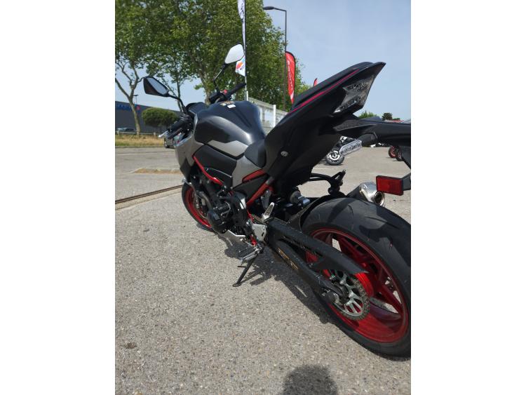 KAWASAKI Z 900