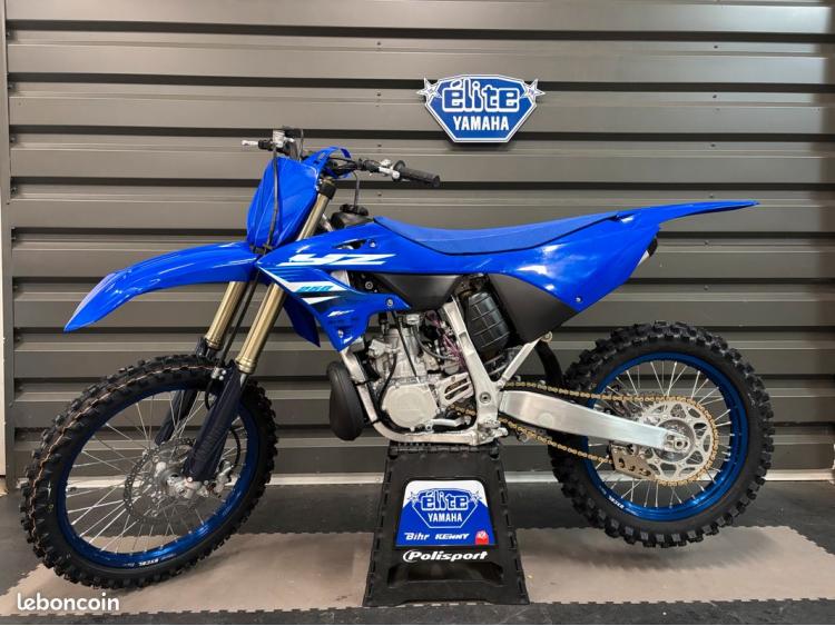 YAMAHA 250 YZ 2025 - Livraison