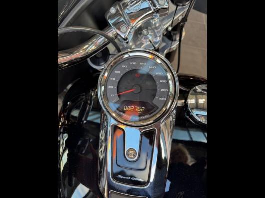 HARLEY-DAVIDSON SOFTAIL SPORT GLIDE 1745