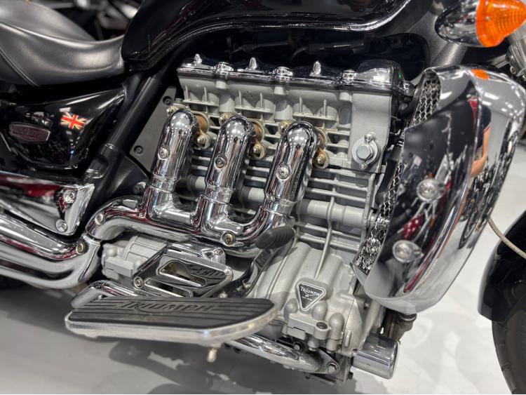 TRIUMPH Rocket III Touring