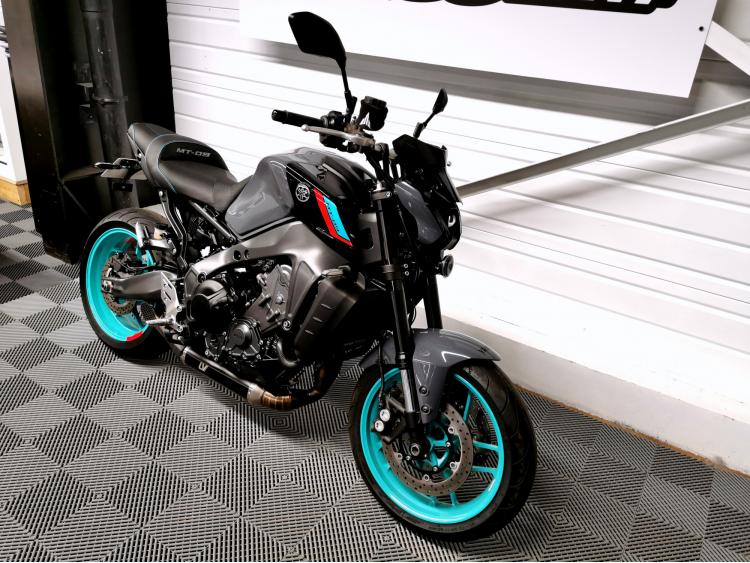 YAMAHA MT-09 MT09 
